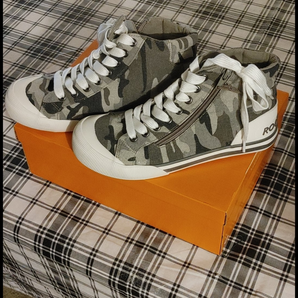 Brand New Rocket Dog Hi-tops, Size 7